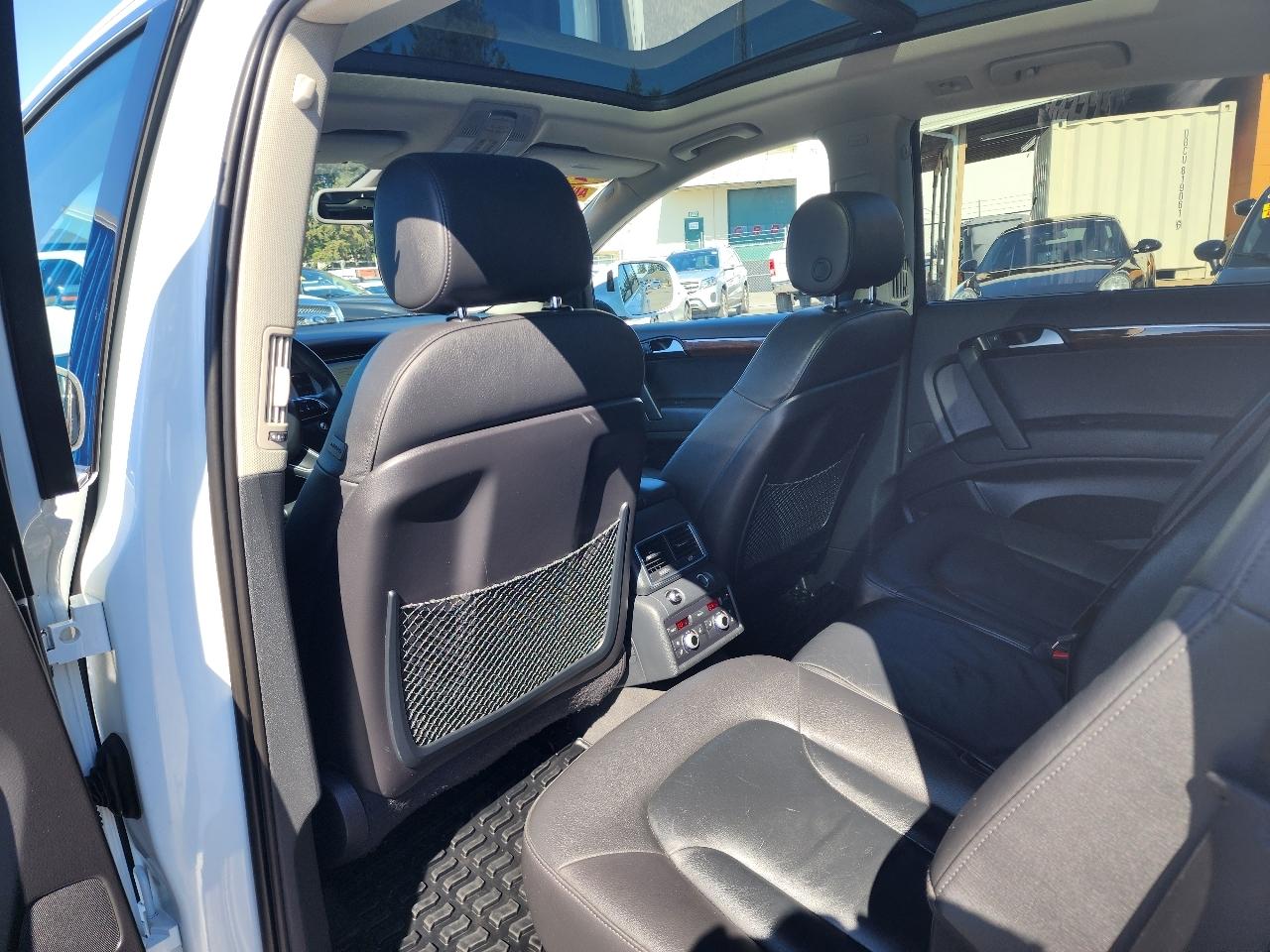 Audi Q7 quattro 4dr 3.0L TDI Premium Plus 2015