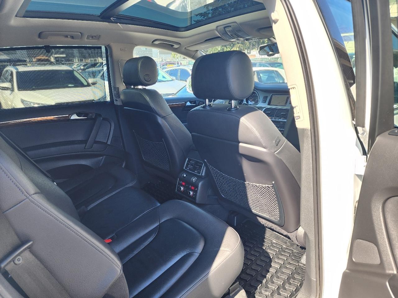 Audi Q7 quattro 4dr 3.0L TDI Premium Plus 2015