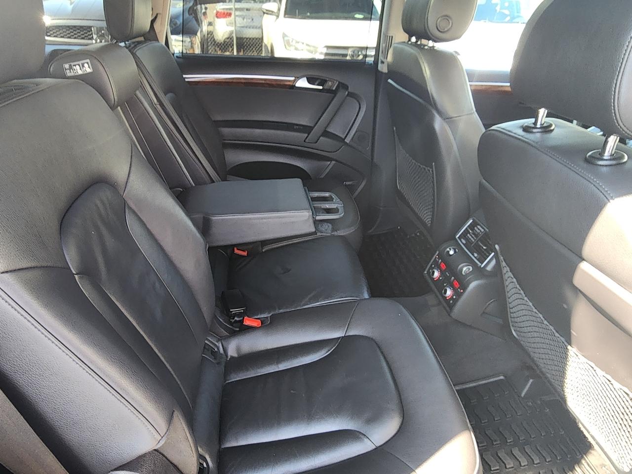 Audi Q7 quattro 4dr 3.0L TDI Premium Plus 2015