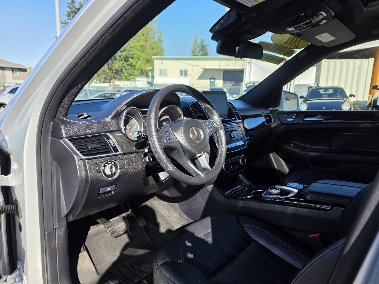 Mercedes-Benz GLS  2017