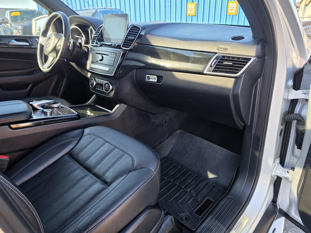 Mercedes-Benz GLS  2017