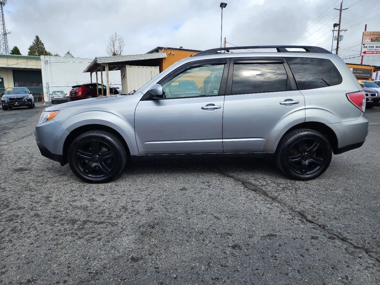 Subaru Forester 2.5X Premium 2010