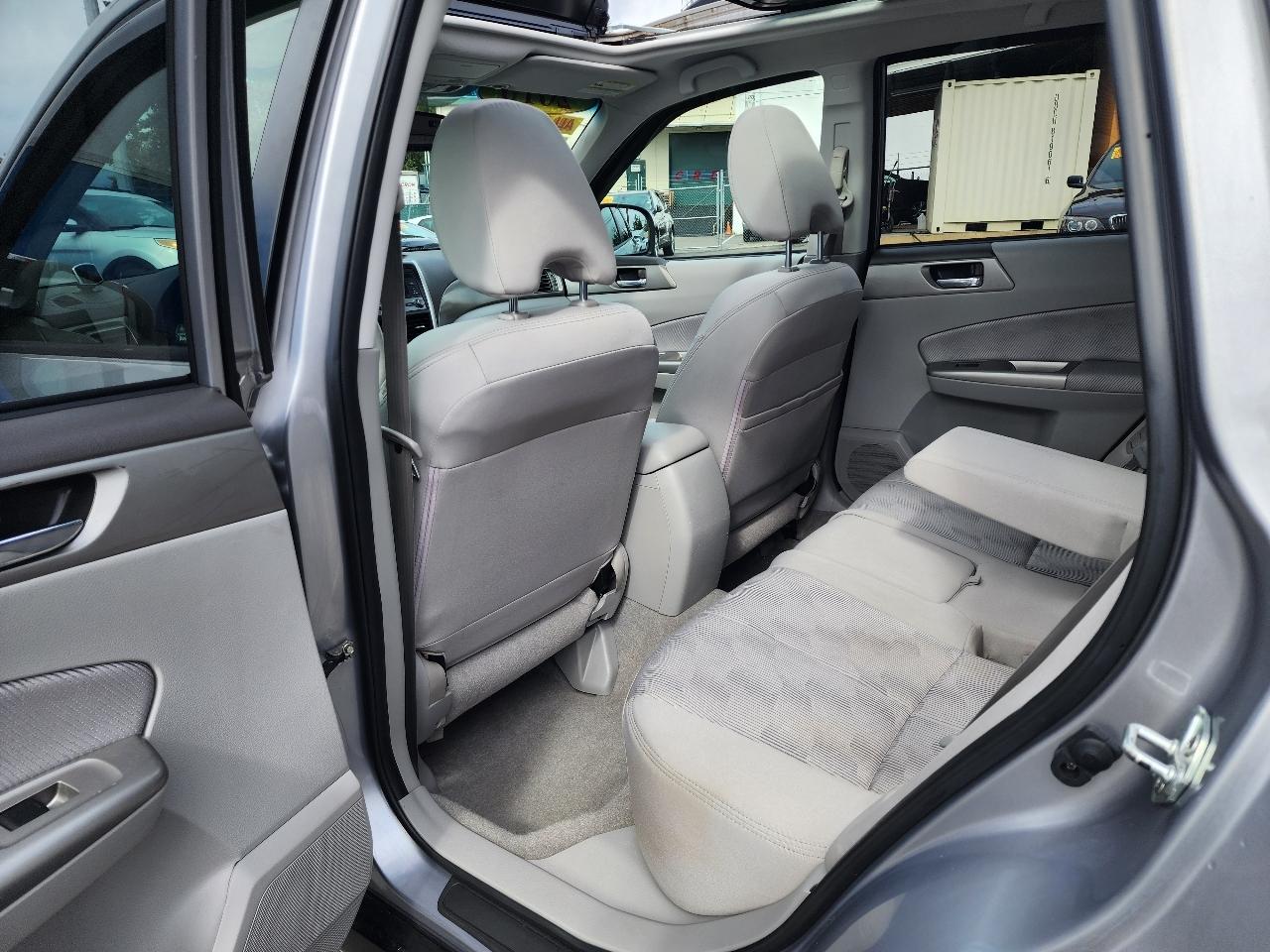 Subaru Forester 2.5X Premium 2010