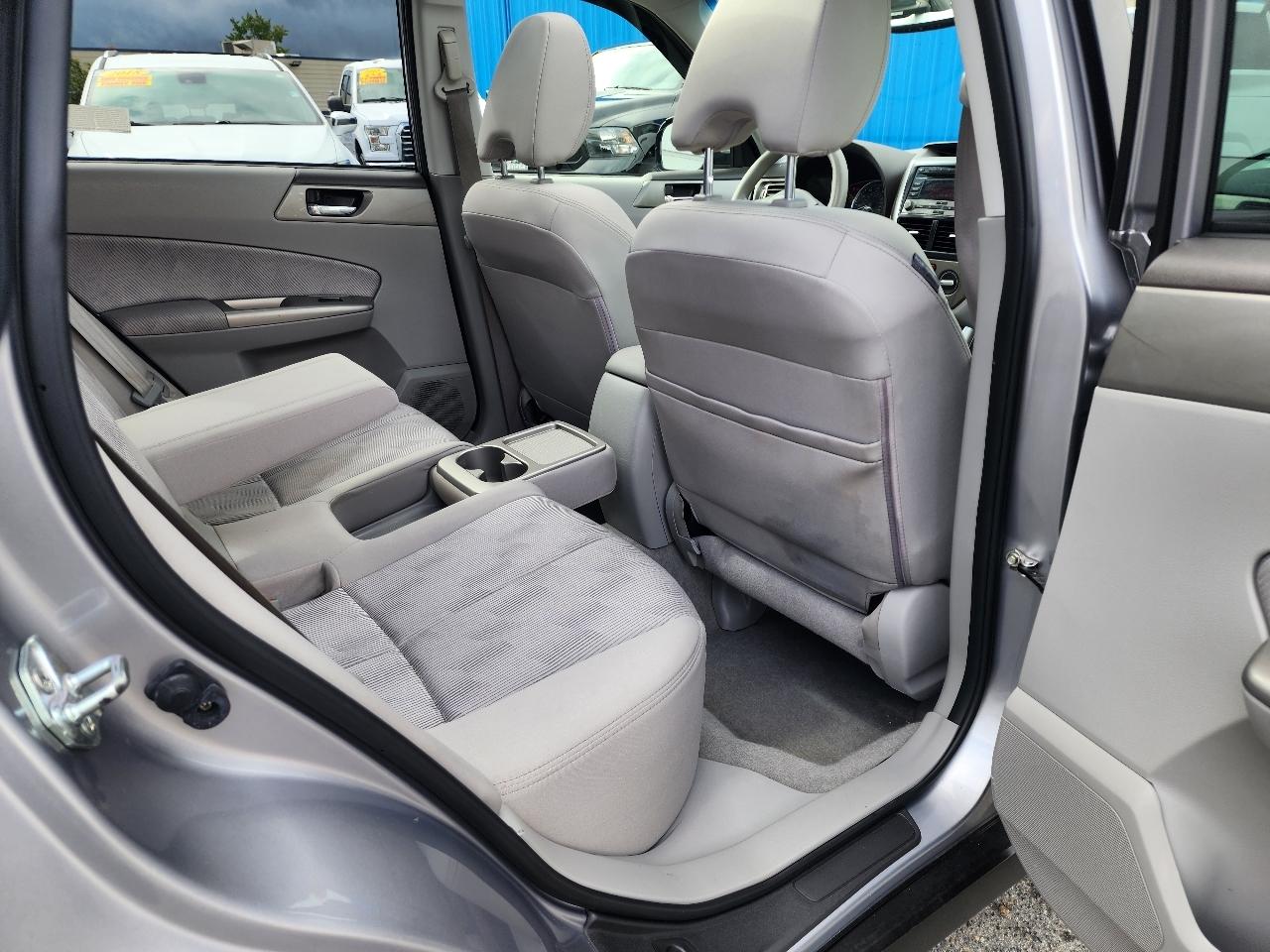 Subaru Forester 2.5X Premium 2010