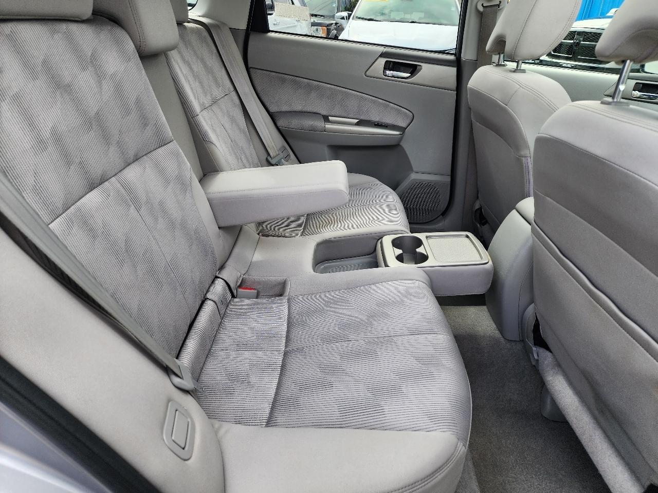 Subaru Forester 2.5X Premium 2010