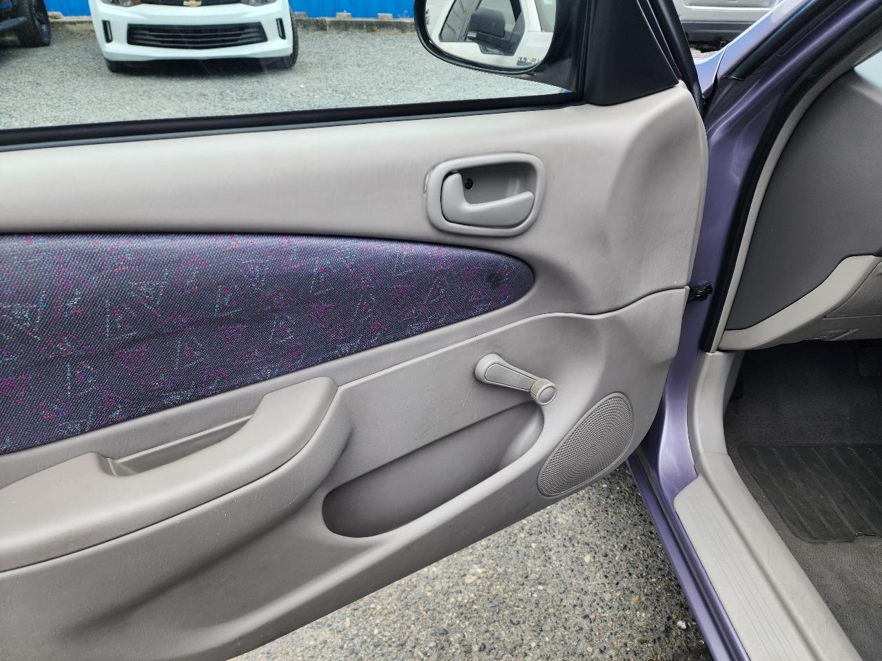 Toyota Corolla 4dr Sdn Auto (Natl) 1998