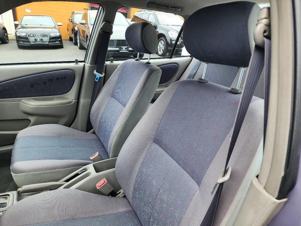 Toyota Corolla 4dr Sdn Auto (Natl) 1998