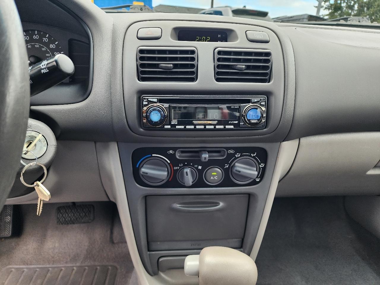 Toyota Corolla 4dr Sdn Auto (Natl) 1998