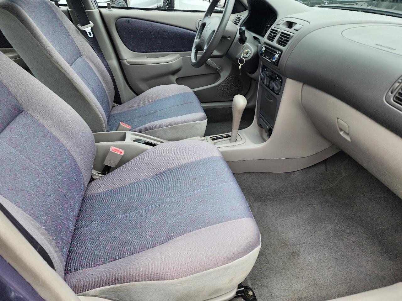 Toyota Corolla 4dr Sdn Auto (Natl) 1998