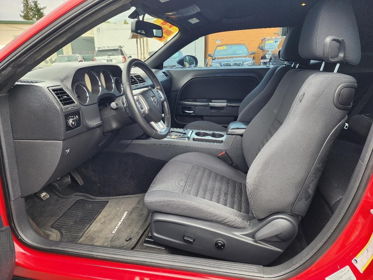 Dodge Challenger R/T 2012