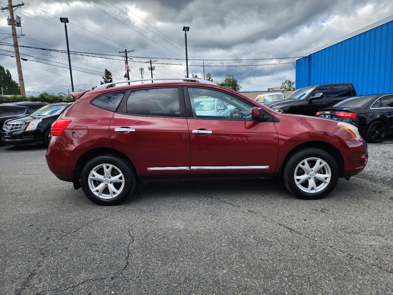 Nissan Rogue AWD 4dr SV 2011