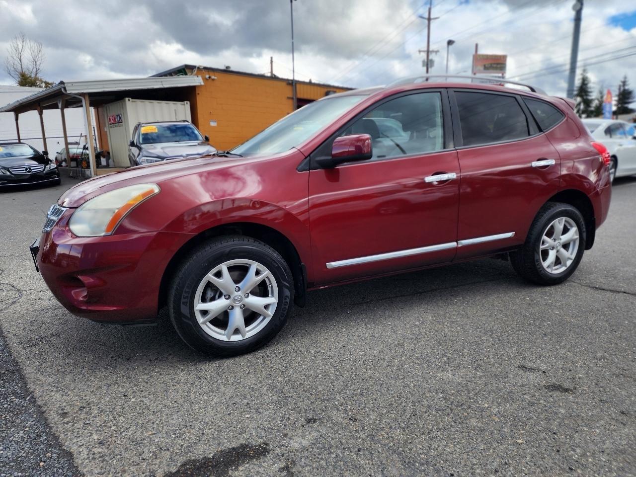 Nissan Rogue AWD 4dr SV 2011