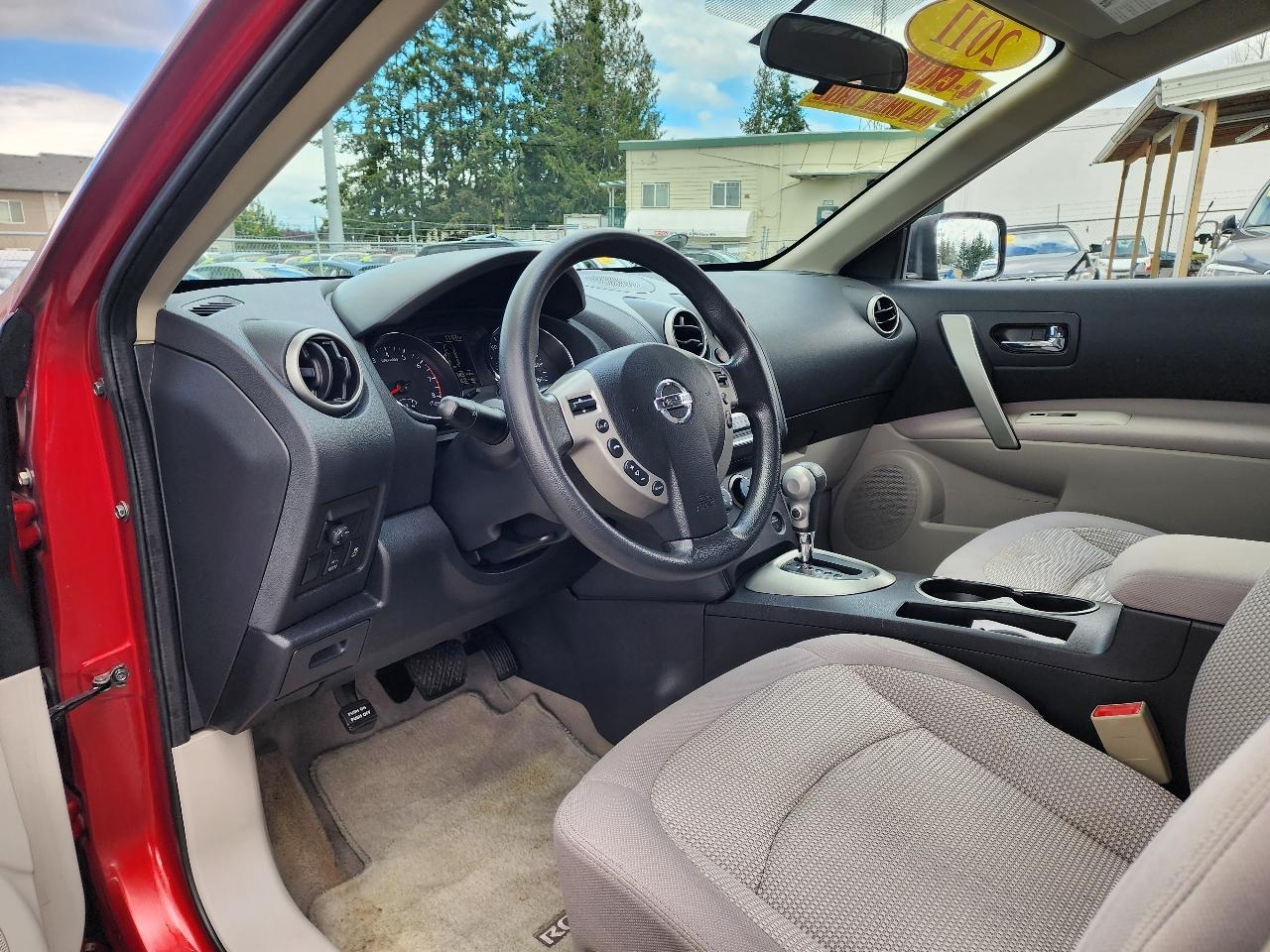 Nissan Rogue AWD 4dr SV 2011