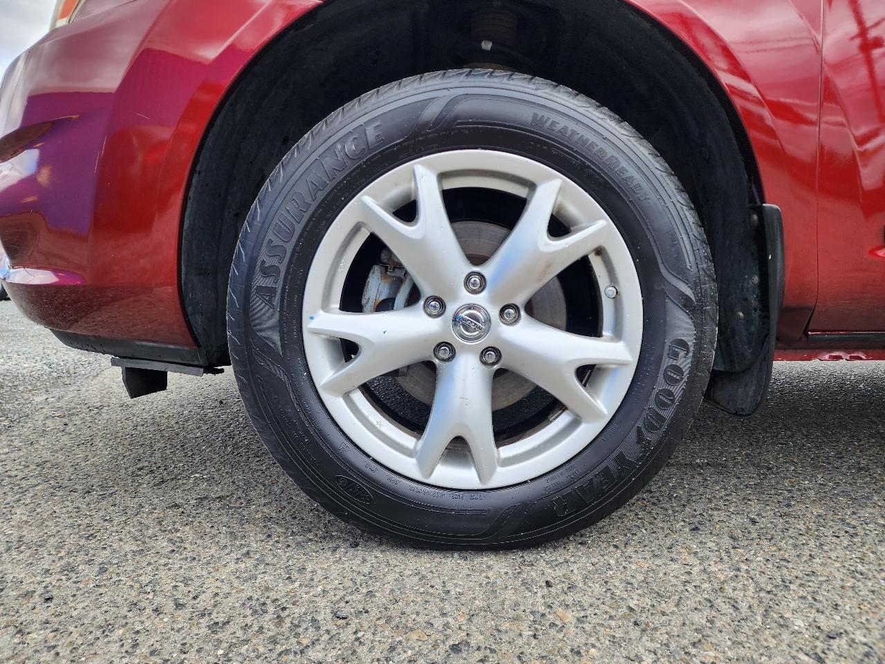 Nissan Rogue AWD 4dr SV 2011