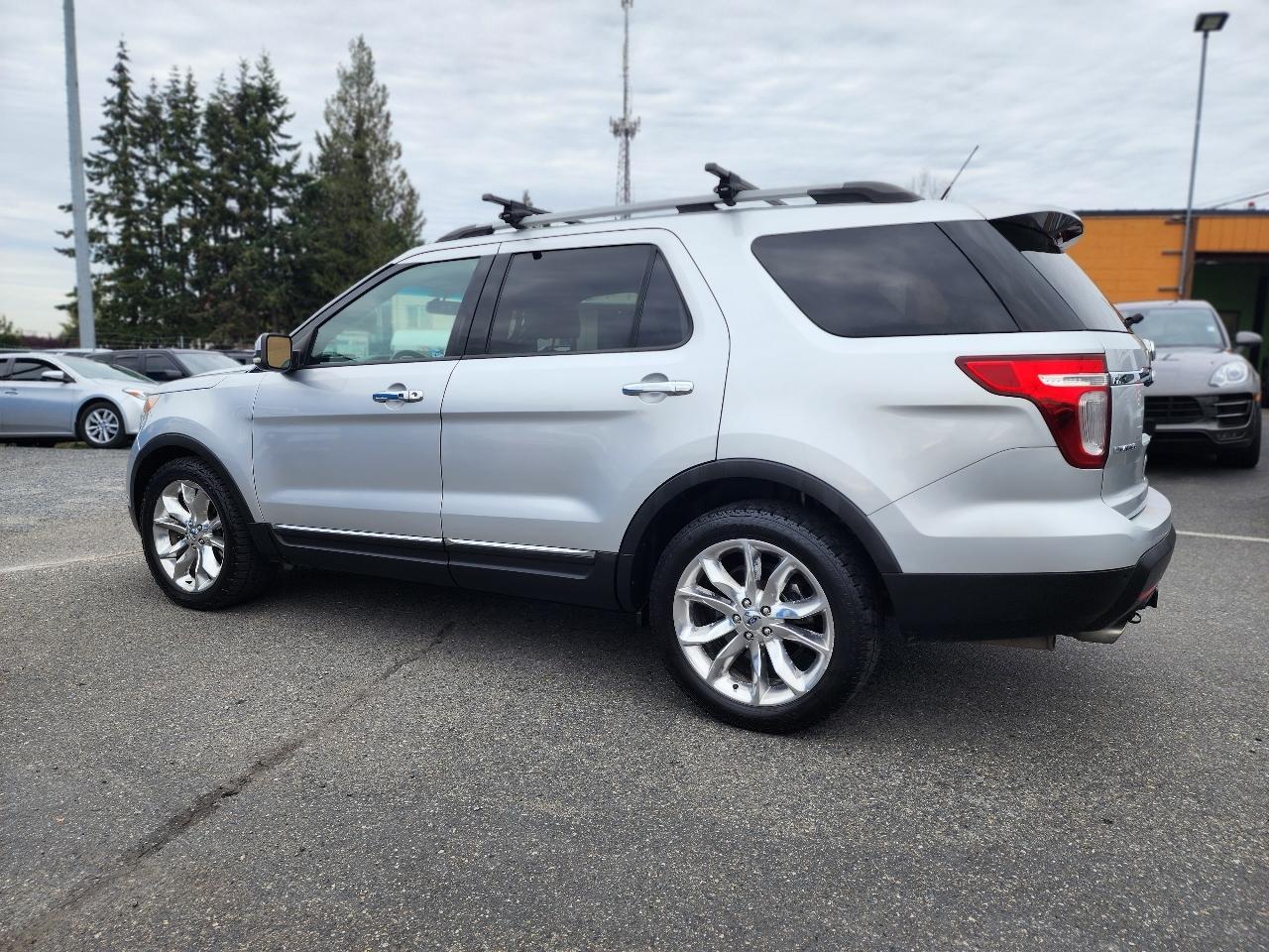 Ford Explorer FWD 4dr Limited 2011