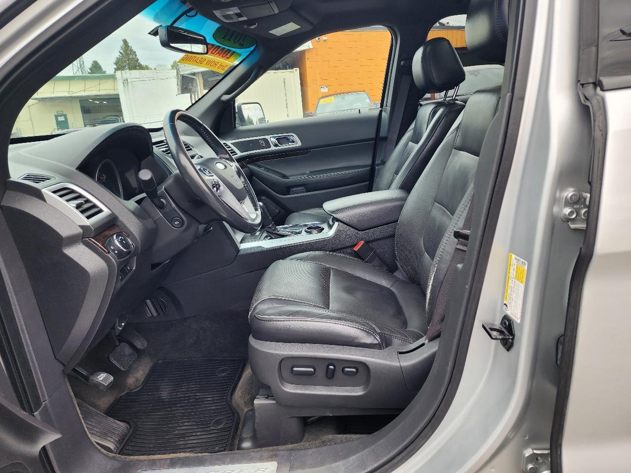 Ford Explorer FWD 4dr Limited 2011