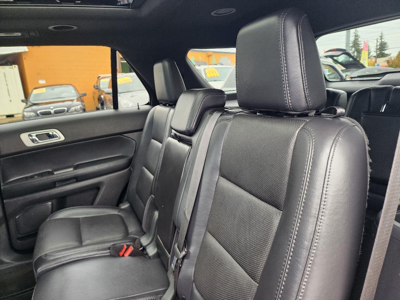 Ford Explorer FWD 4dr Limited 2011