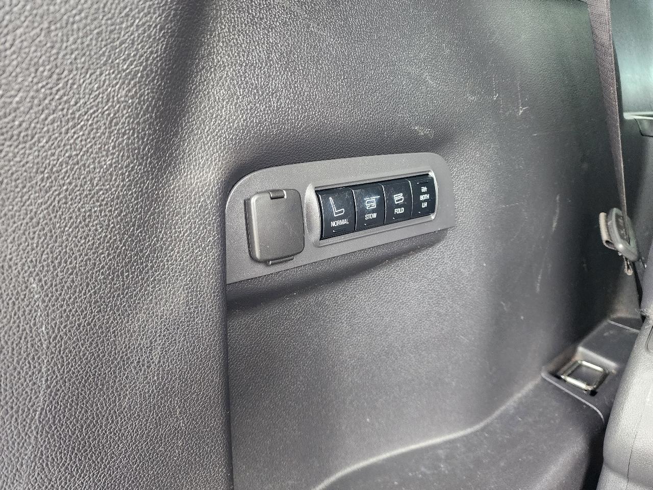 Ford Explorer FWD 4dr Limited 2011