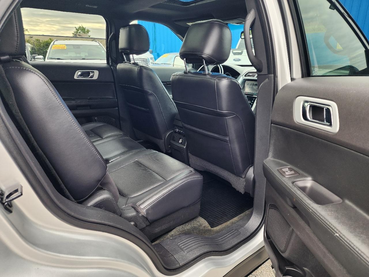 Ford Explorer FWD 4dr Limited 2011