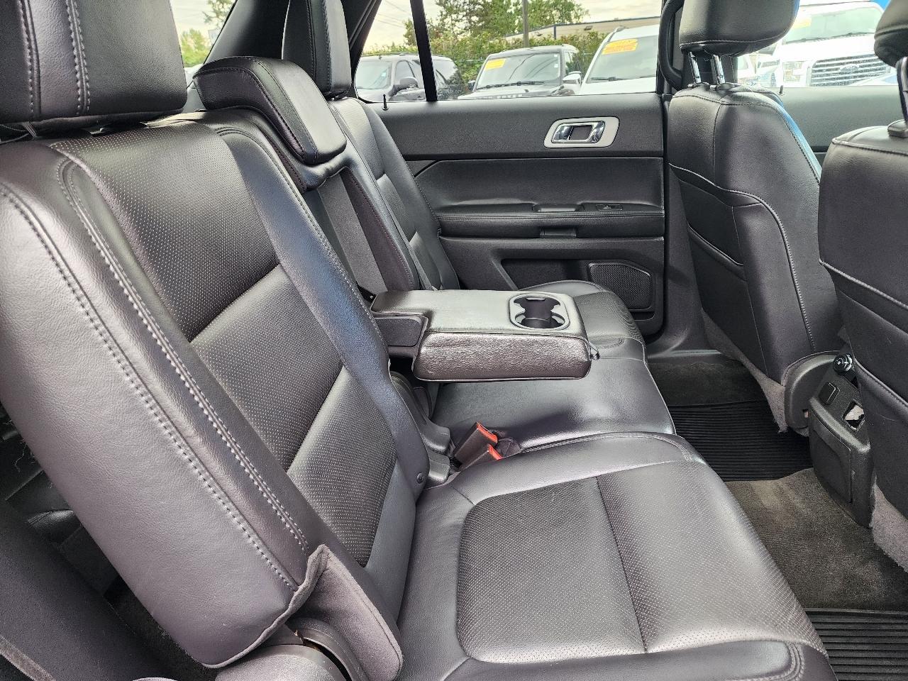 Ford Explorer FWD 4dr Limited 2011