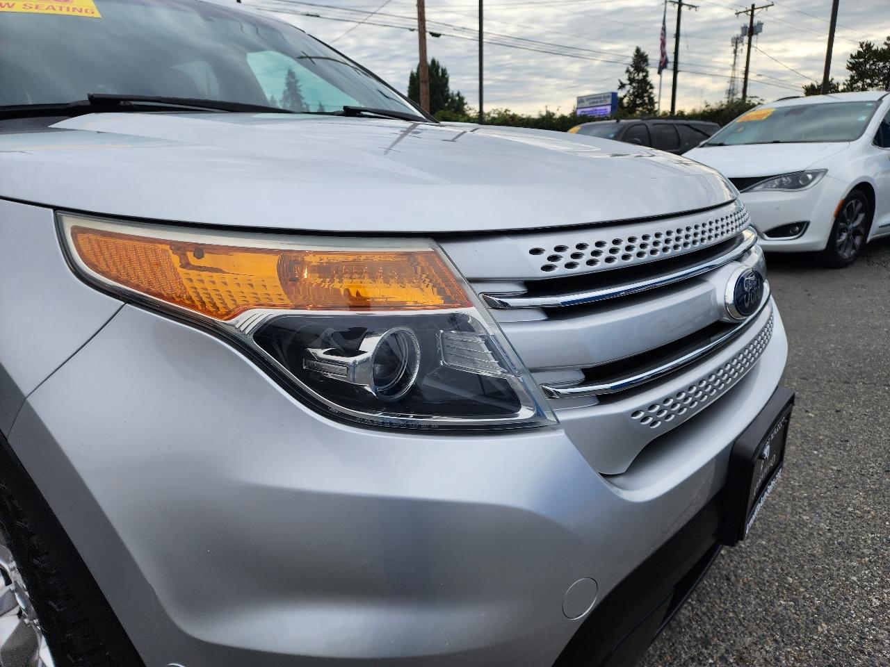 Ford Explorer FWD 4dr Limited 2011