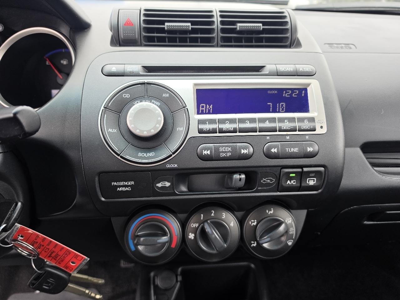 Honda Fit 5dr HB Auto 2008