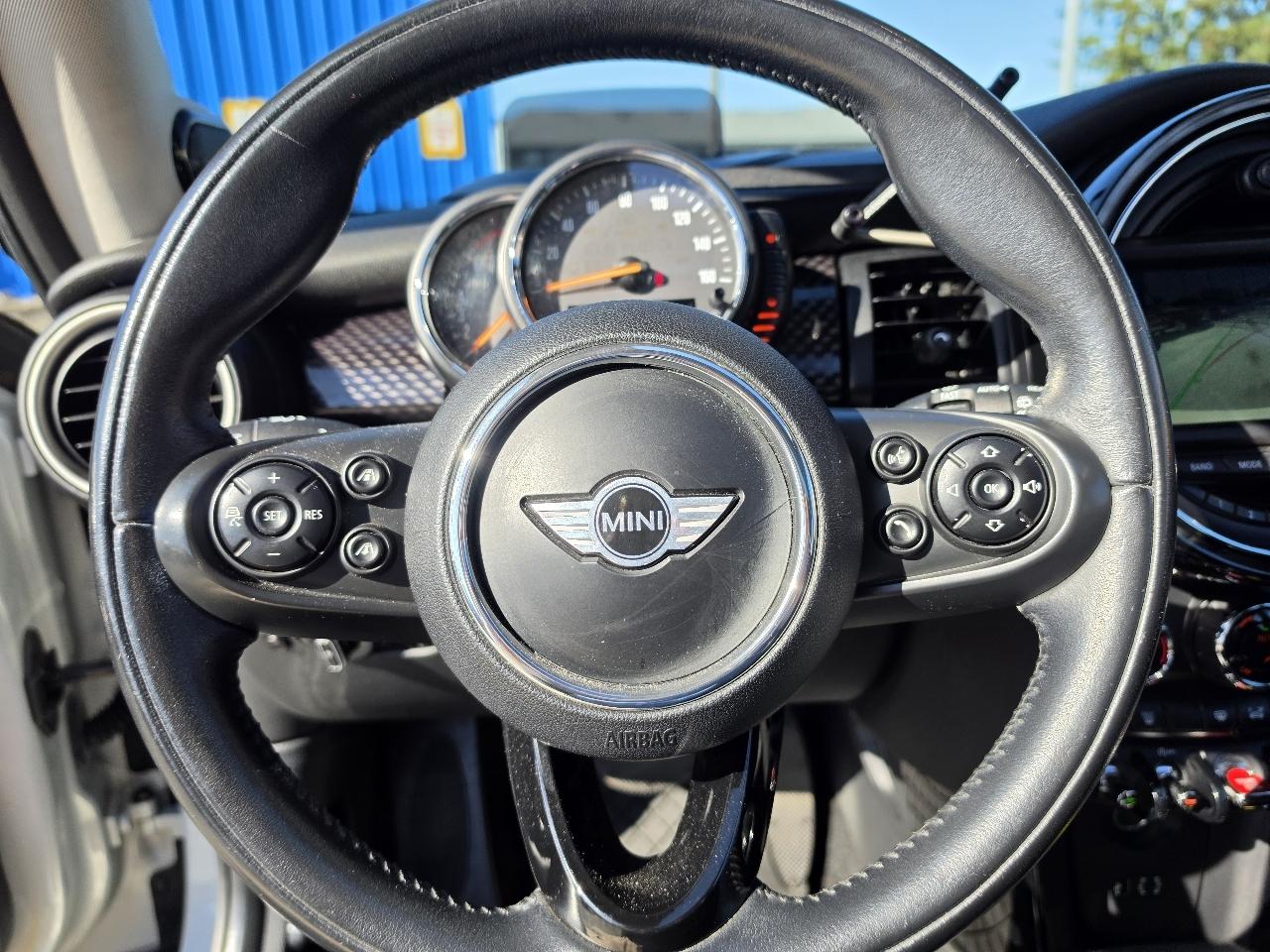 MINI Cooper Hardtop  2015