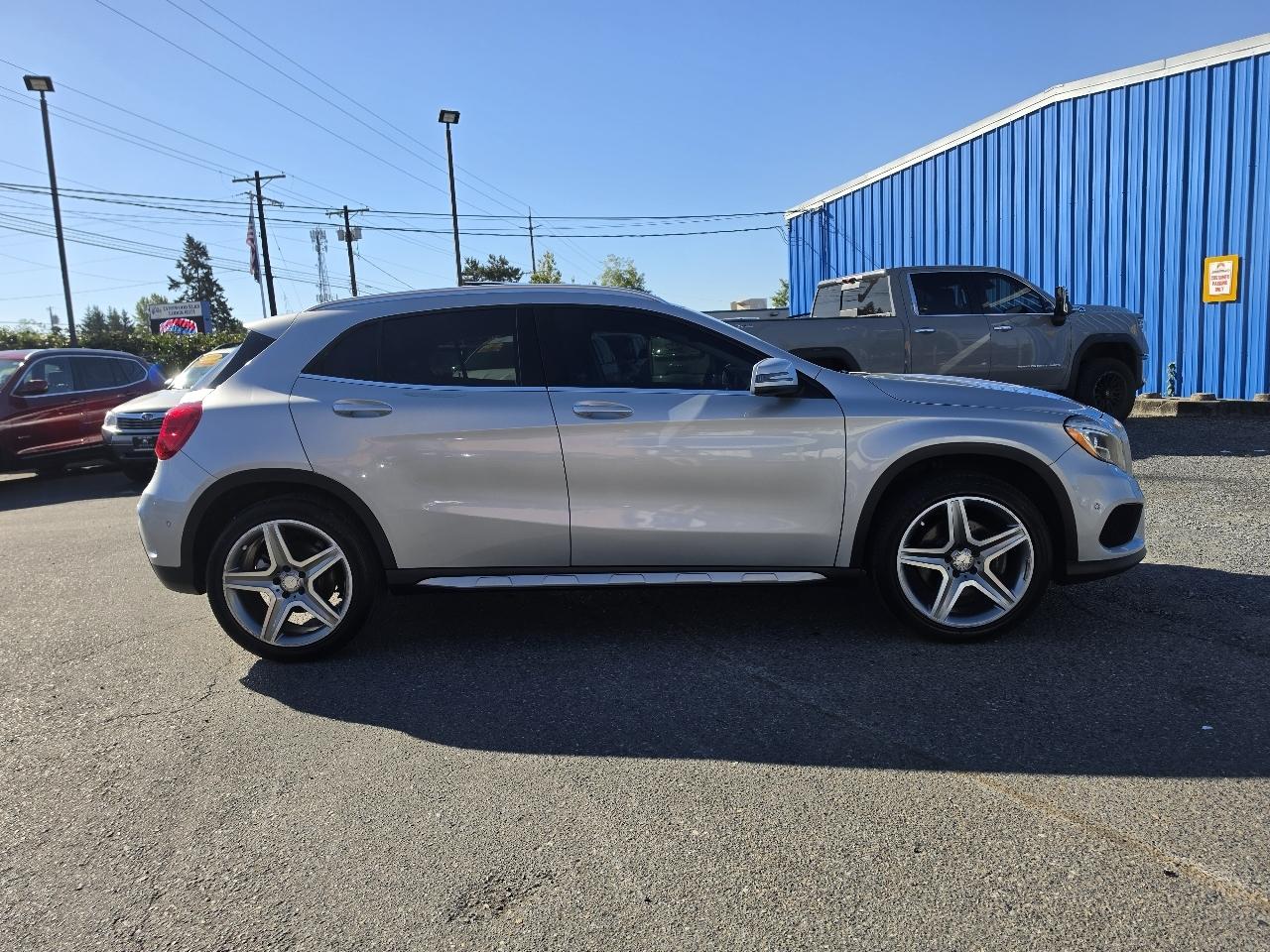 Mercedes-Benz GLA-Class  2015
