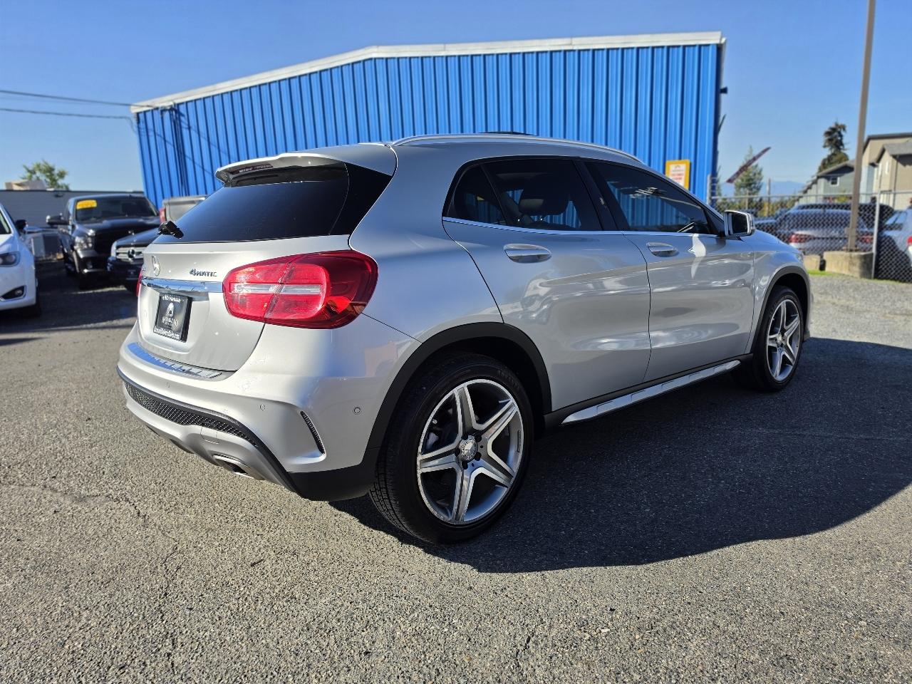 Mercedes-Benz GLA-Class  2015