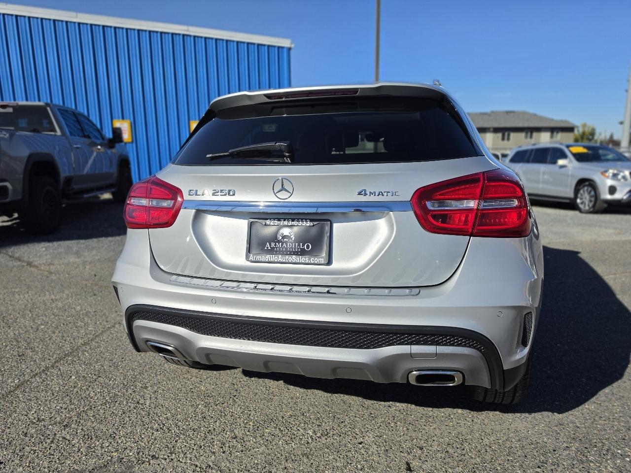 Mercedes-Benz GLA-Class  2015