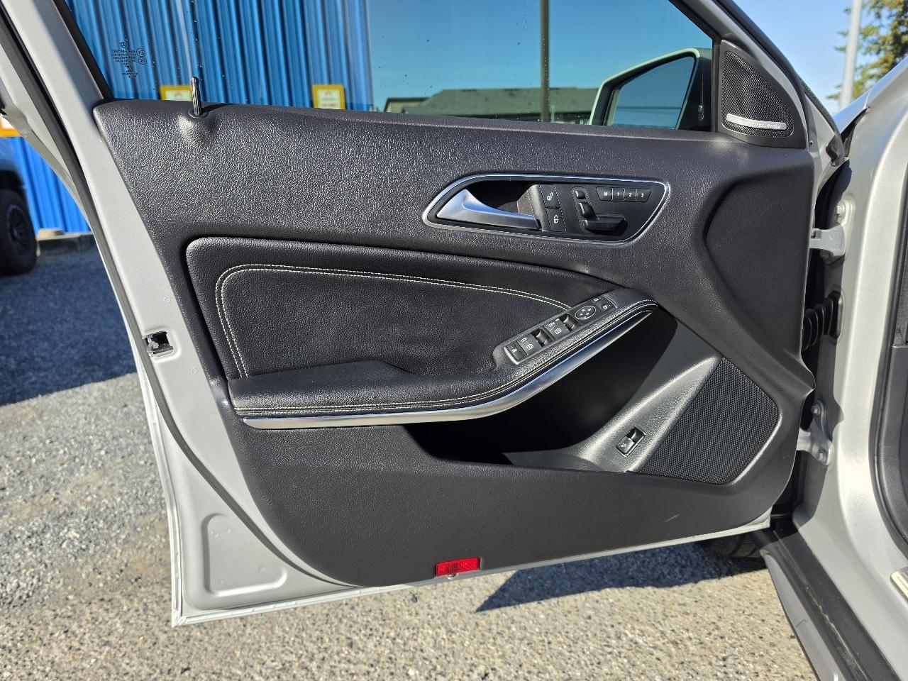 Mercedes-Benz GLA-Class  2015