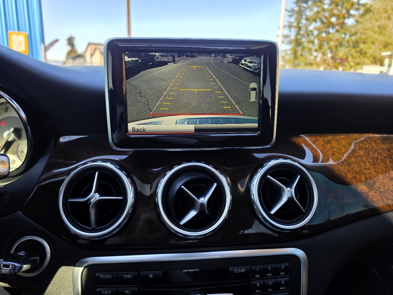 Mercedes-Benz GLA-Class  2015