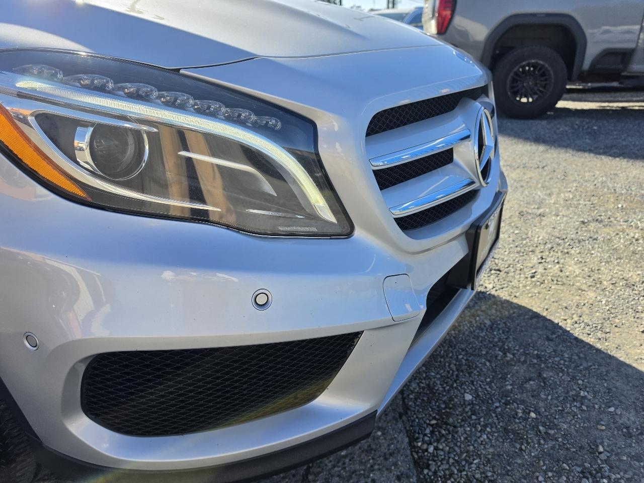 Mercedes-Benz GLA-Class  2015