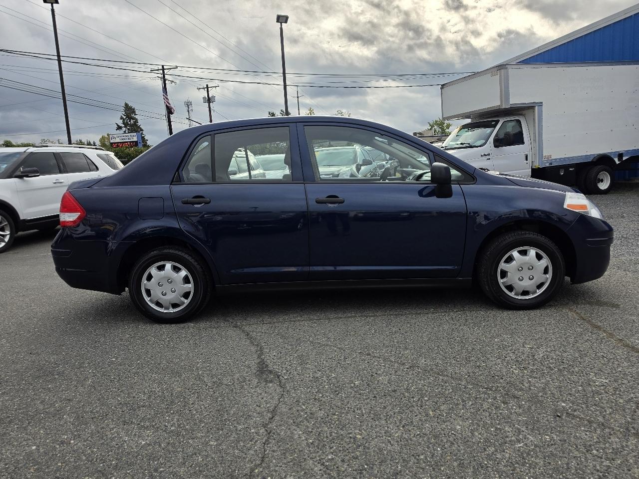 Nissan Versa 1.6 Sedan 2011