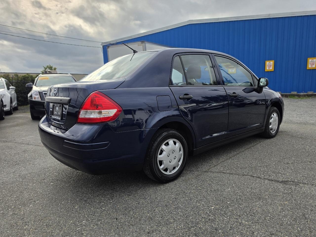 Nissan Versa 1.6 Sedan 2011