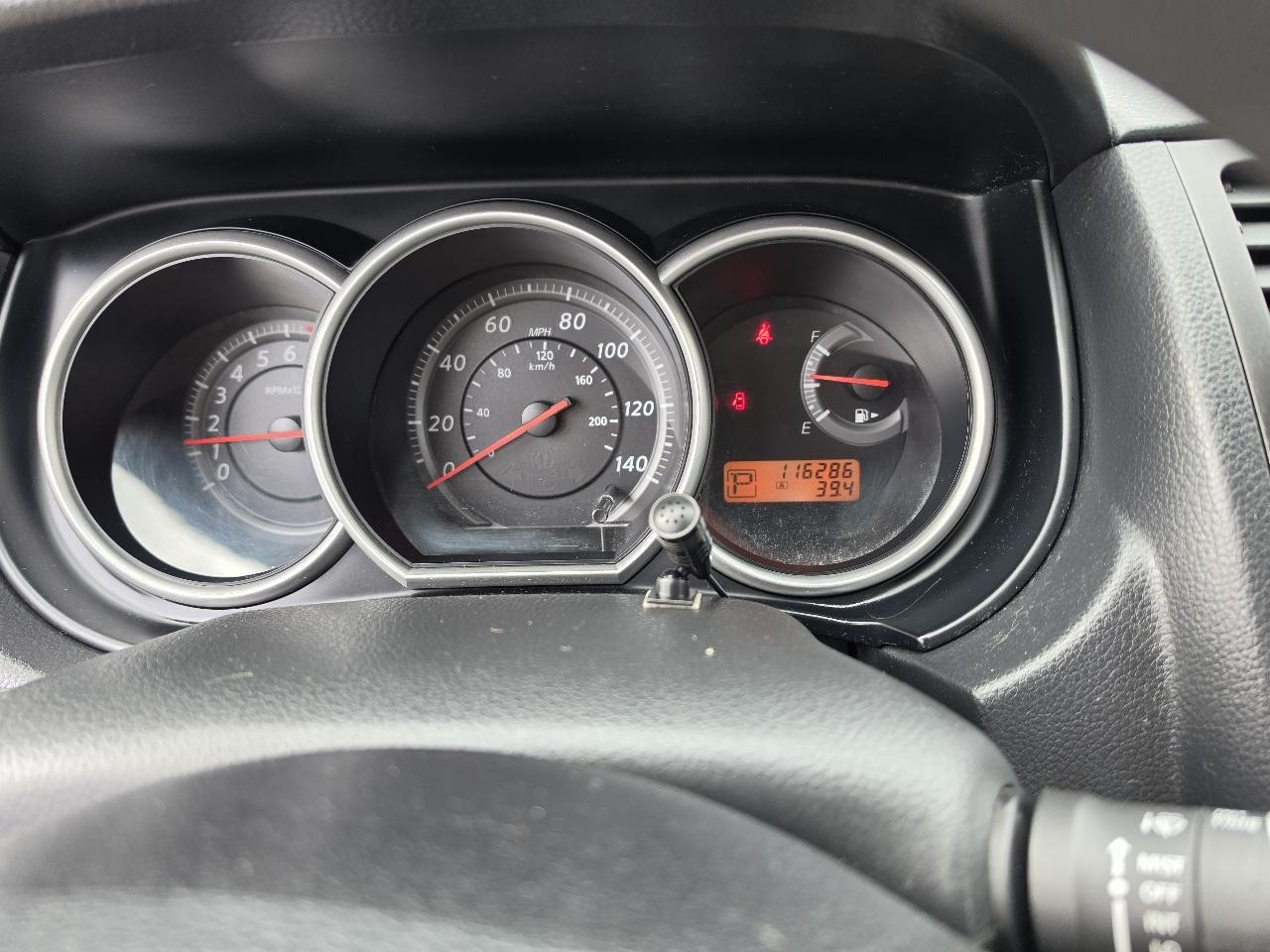 Nissan Versa 1.6 Sedan 2011