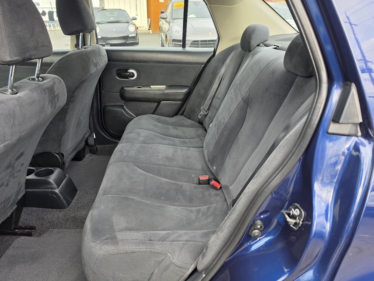 Nissan Versa 1.6 Sedan 2011