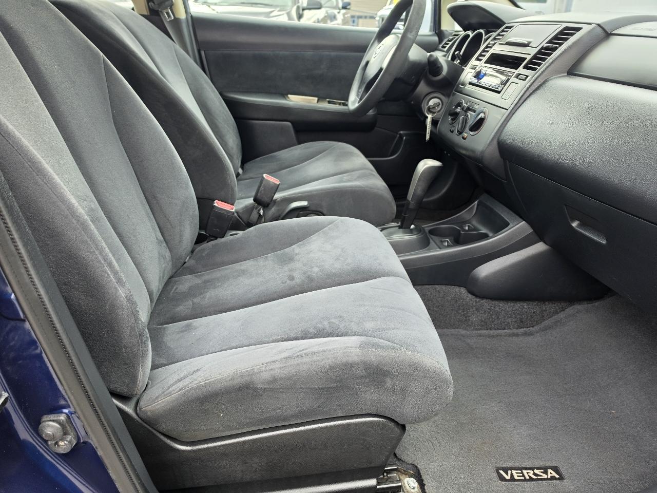 Nissan Versa 1.6 Sedan 2011