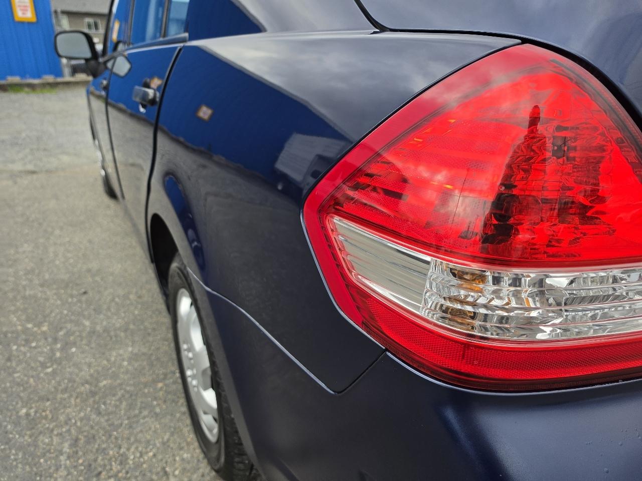 Nissan Versa 1.6 Sedan 2011