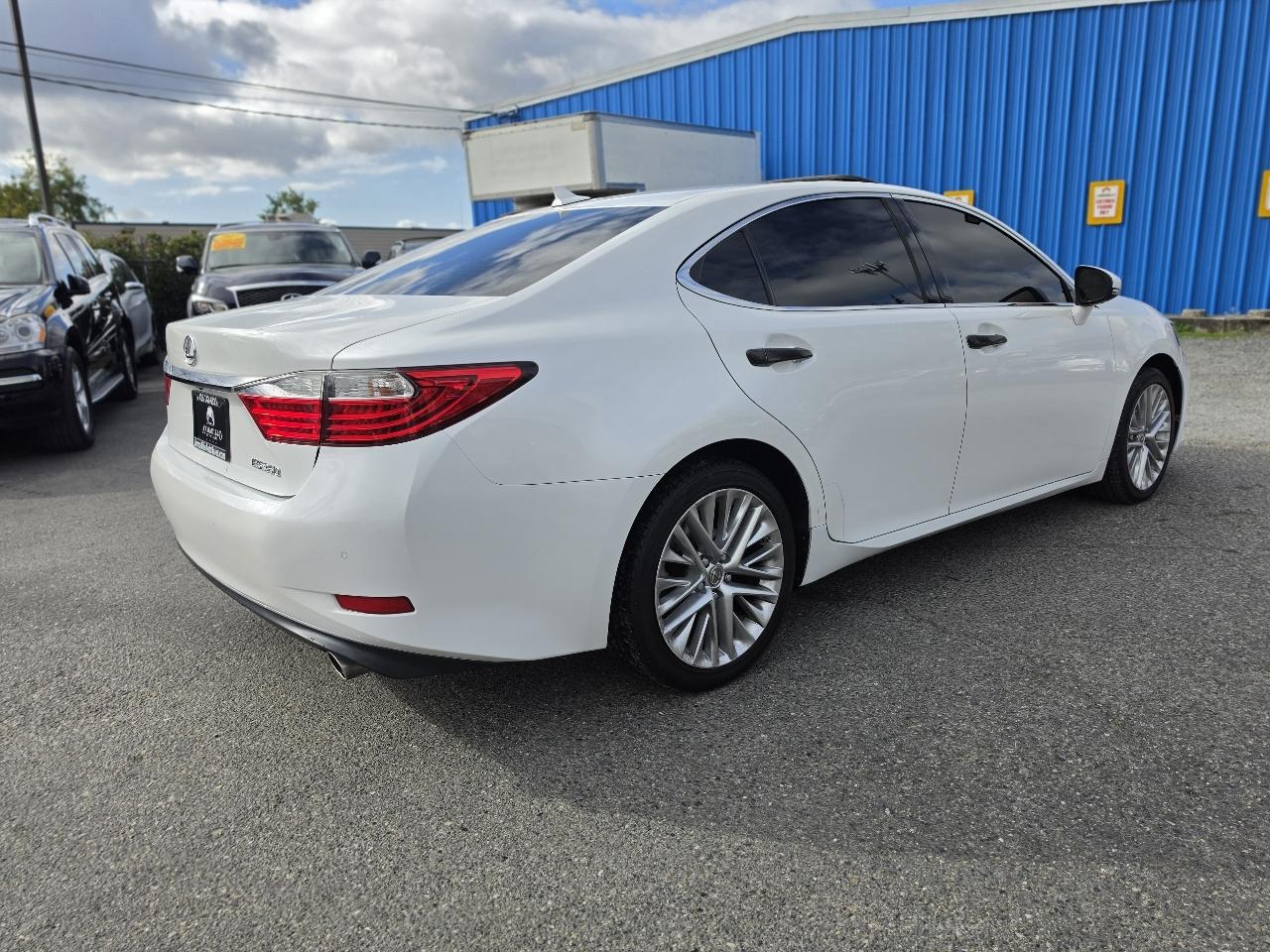 Lexus ES 350 4dr Sdn 2013