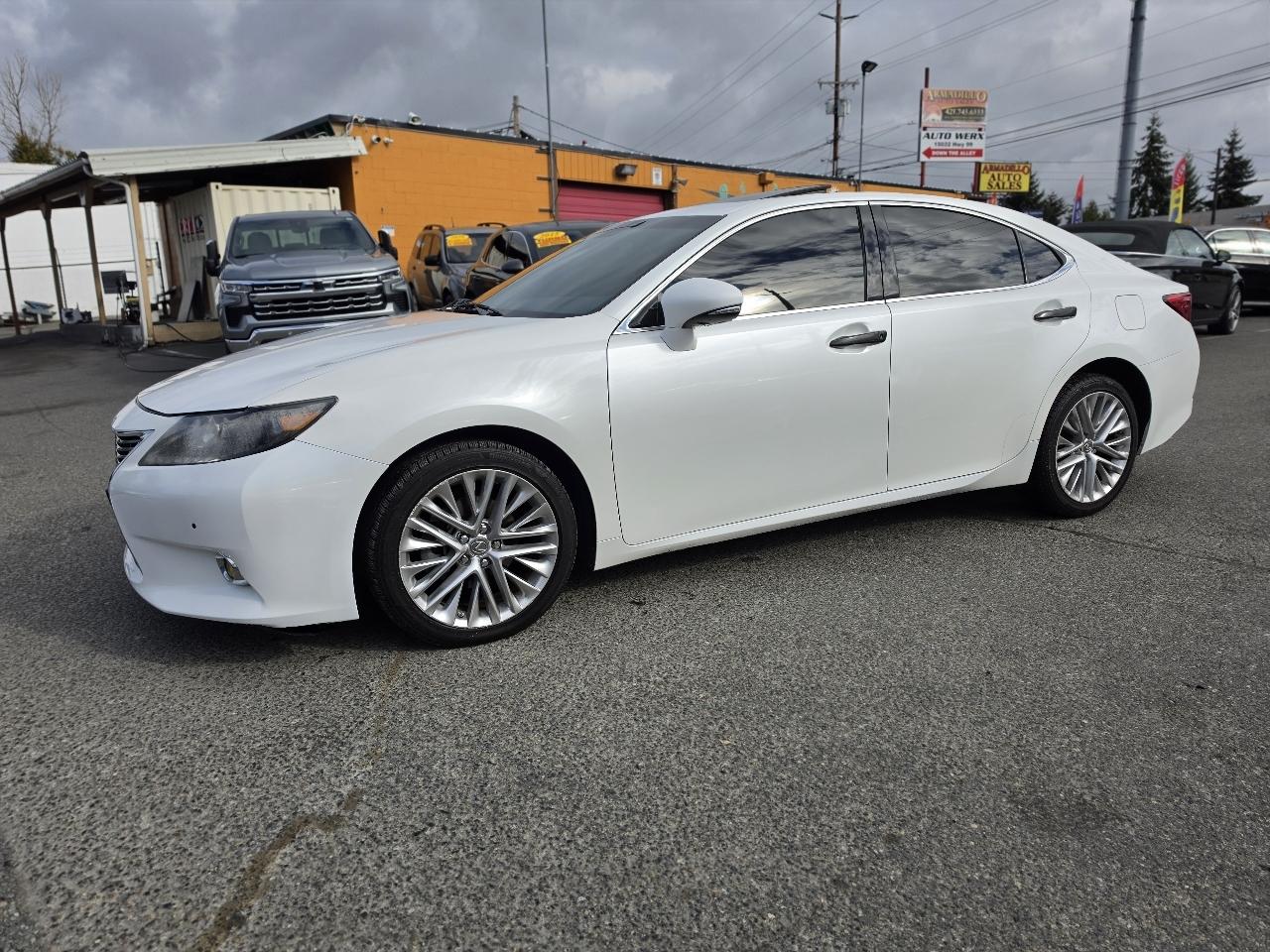 Lexus ES 350 4dr Sdn 2013