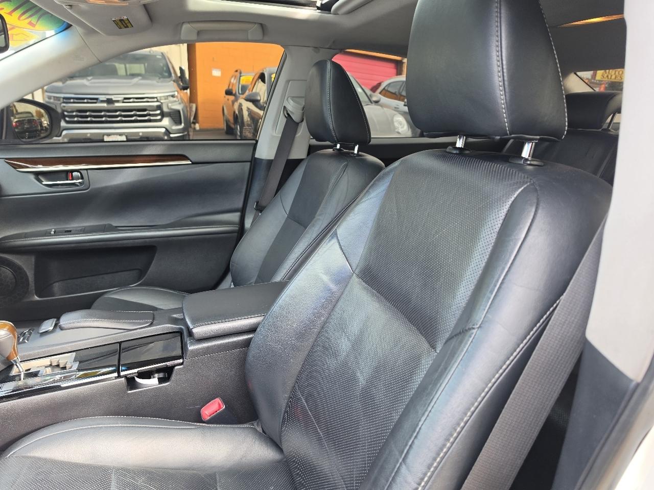 Lexus ES 350 4dr Sdn 2013