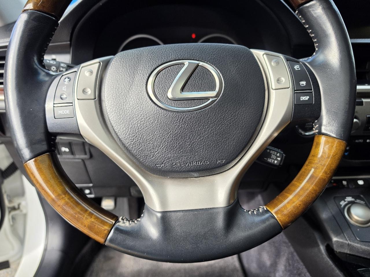 Lexus ES 350 4dr Sdn 2013