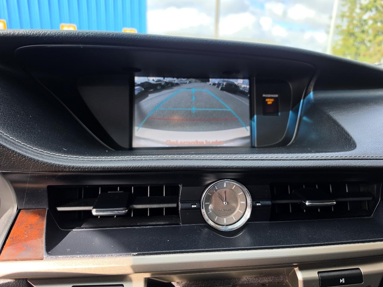 Lexus ES 350 4dr Sdn 2013