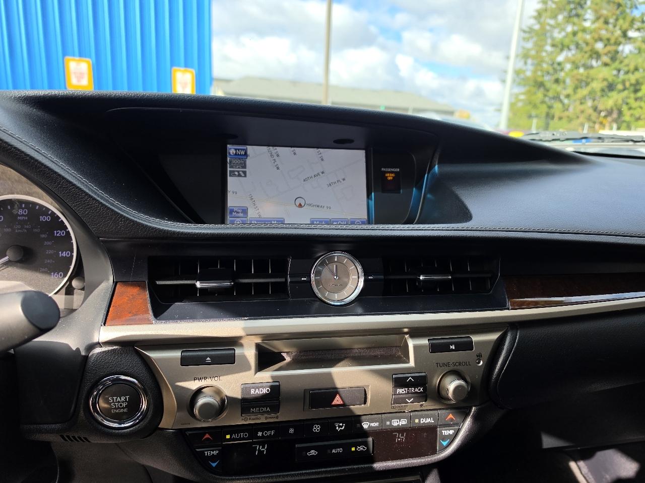 Lexus ES 350 4dr Sdn 2013