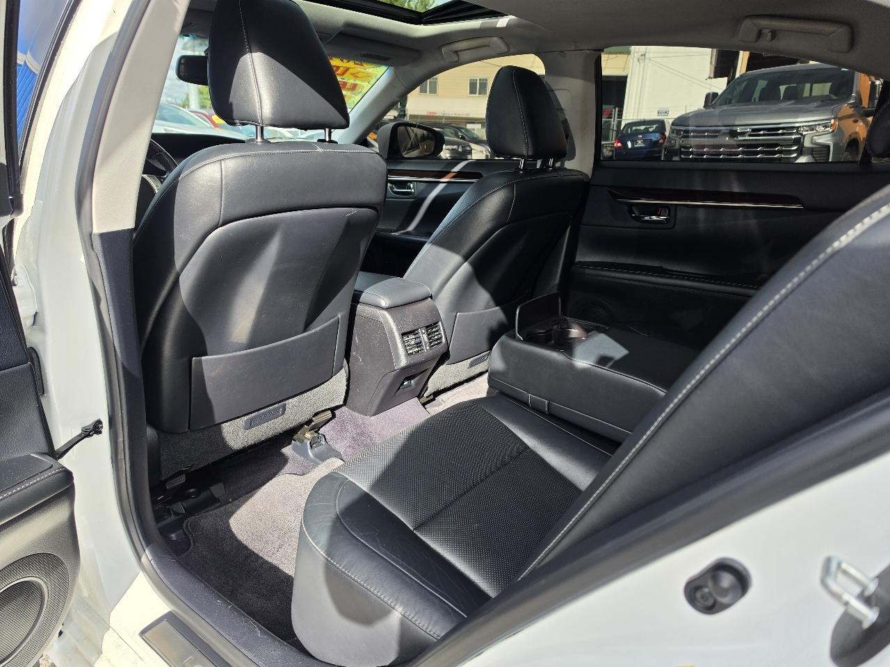 Lexus ES 350 4dr Sdn 2013