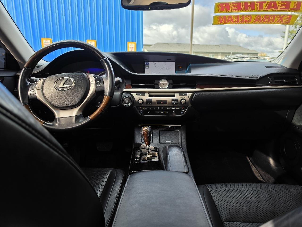 Lexus ES 350 4dr Sdn 2013