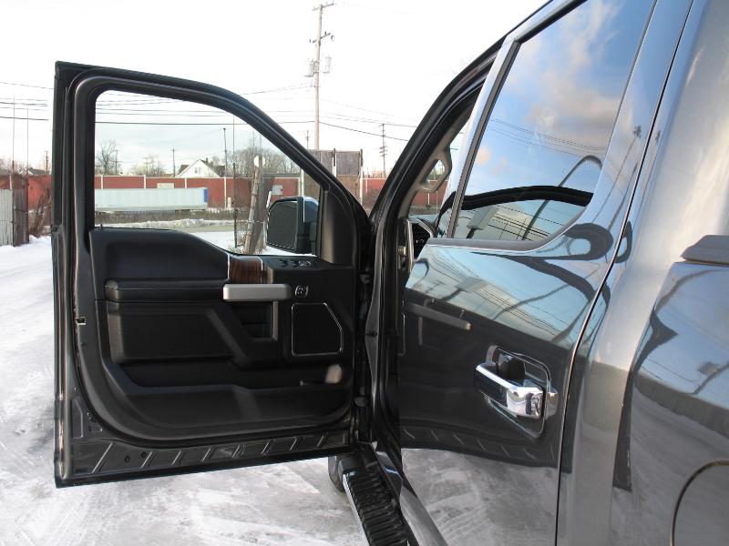 Ford F-150 Lariat SuperCrew 5.5-ft. Bed 4WD 2017