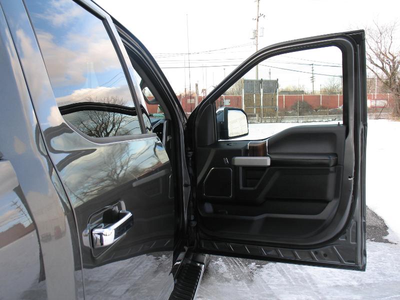 Ford F-150 Lariat SuperCrew 5.5-ft. Bed 4WD 2017