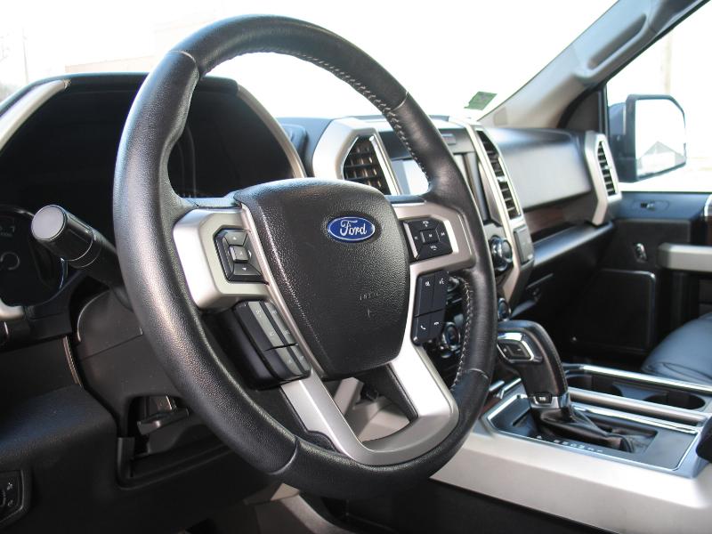 Ford F-150 Lariat SuperCrew 5.5-ft. Bed 4WD 2017